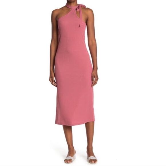 ✨ Tie Neck Midi Dress
19 COOPER✨ - Picture 1 of 4